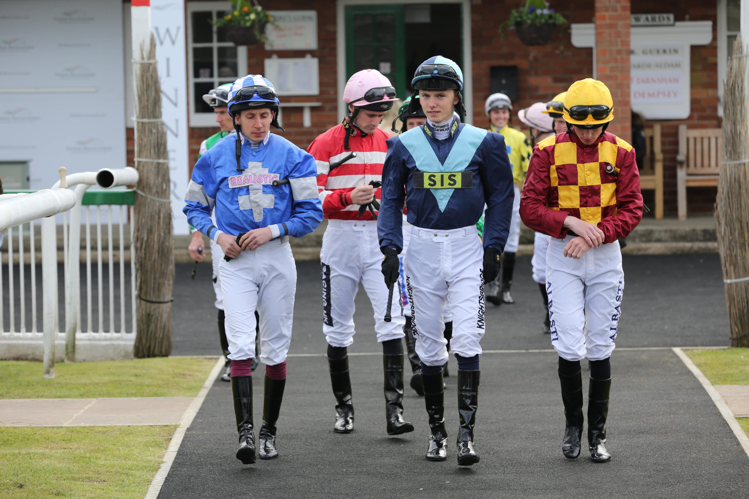 Gordon Stakes at Goodwood 2024